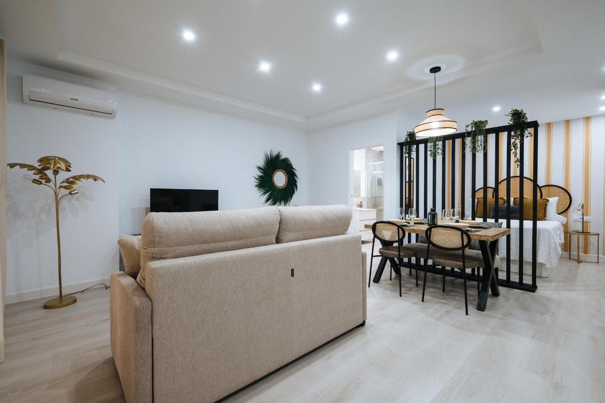 Wish Suite Miraflores De Sevilla ภายนอก รูปภาพ