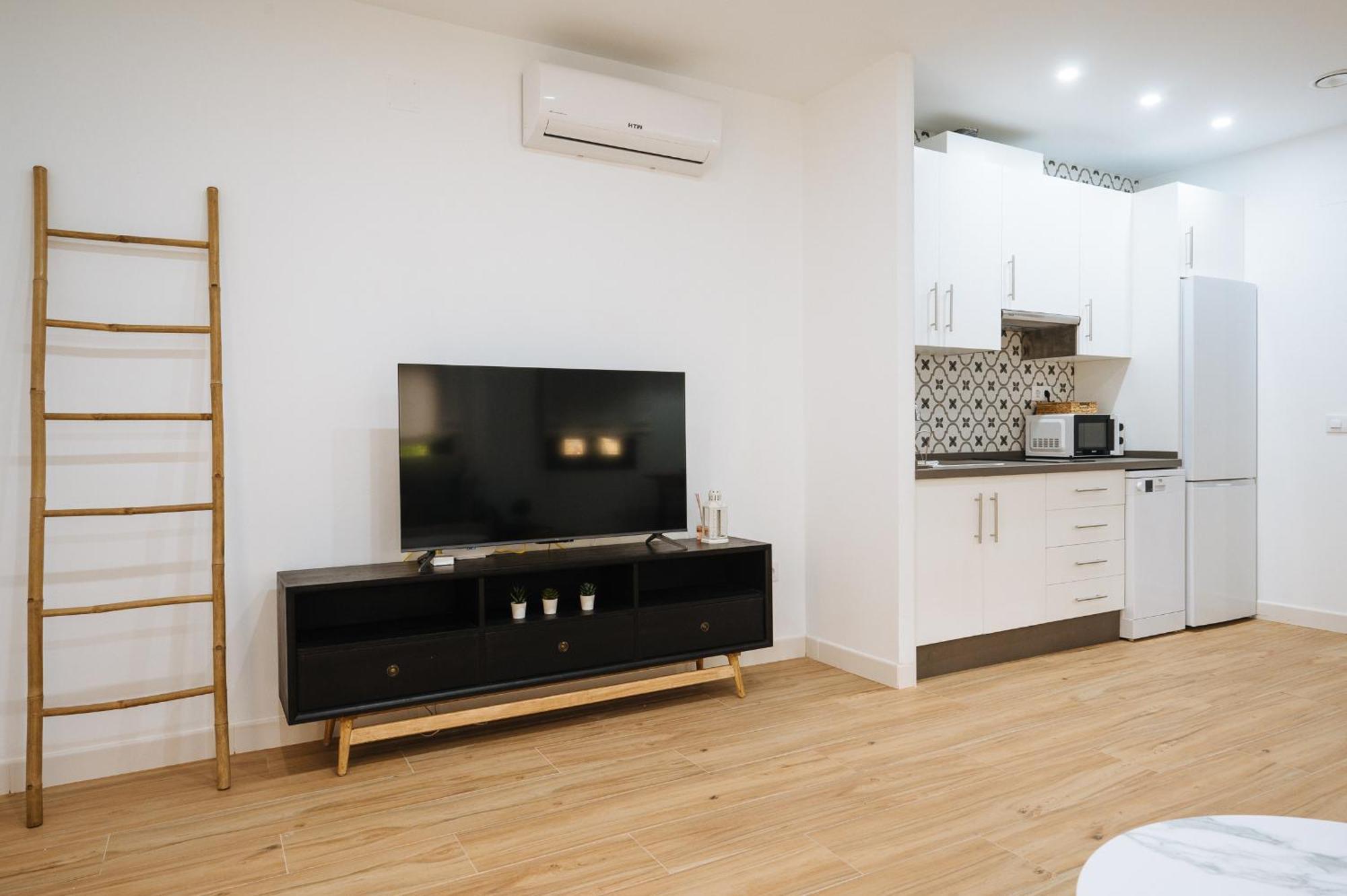 Wish Suite Miraflores De Sevilla ภายนอก รูปภาพ